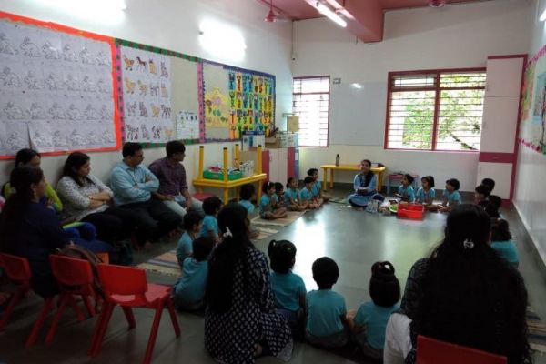 parents-observation-visit-smt-thane-483D59B76-9564-3D32-2D42-3F08C64FAD8D.jpg